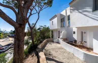 Modern 3-Bedroom Villa With Sea Views In Vale Do Lobo, Property for sale in Almancil, Loulé, PP175956