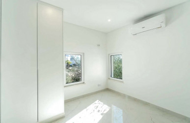 Modern 3-Bedroom Villa With Sea Views In Vale Do Lobo, Property for sale in Almancil, Loulé, PP175956