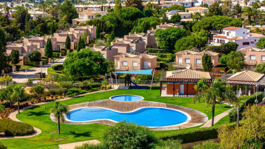 Fantastic 2 + 1 Bedroom Semi-Detached Villas  In Carvoeiro, Property for sale in PP176048