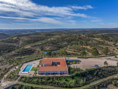An Expansive Algarve Estate With Rare Natural Beauty And Limitless Potential, Property for sale in Odiáxere, Lagos, PP176062