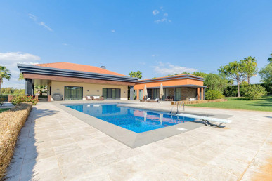 Contemporary Tranquility In Vilamoura’s Finest Enclave, Property for sale in Vilamoura, Albufeira, PP175939