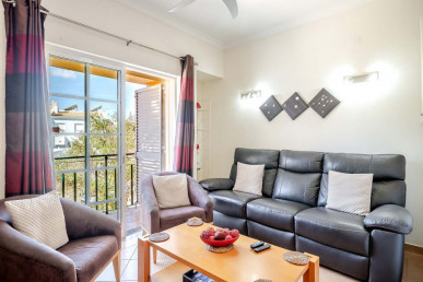 Elegant 2-Bedroom Duplex With Pool Near Golf Courses, Property for sale in Vilamoura, Albufeira, PP176113