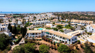 Great 2-Bedroom Apartment With Large Private Terrace And Communal Pool, Property for sale in Albufeira, Faro, PP174144