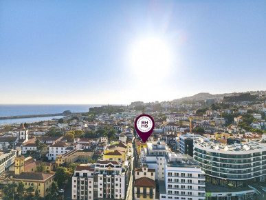 Spacious And Bright 3-Bedroom Duplex Apartment In Funchal, Property for sale in PP176139