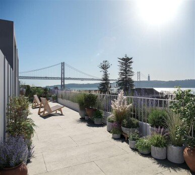 Páteo da Cordoaria, Property for sale in JL-PDC