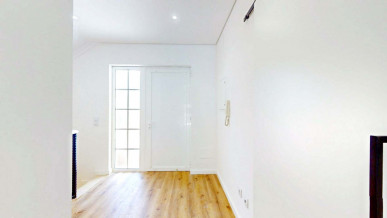 Renovated V2+2-Bedroom Villa With Private Pool And Luxury Finishes In Vilamoura, Property for sale in PP176088