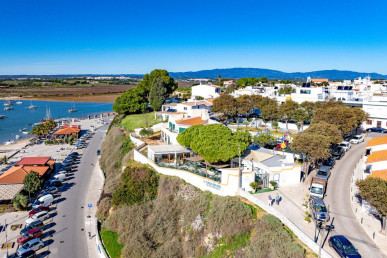 Live And Work By The Water – Unique Restaurant + Home In Alvor, Property for sale in Alvor, Portimão, PP176166