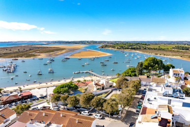 Live And Work By The Water – Unique Restaurant + Home In Alvor, Property for sale in Alvor, Portimão, PP176166