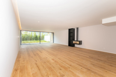 5 bedroom triplex villa with garden in Foz do Douro - New, Property for sale in DL19322-DA