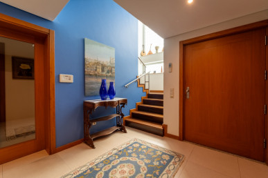 Exclusive 8+2 Bedroom House with Garden and Terraces, Property for sale in DL22756