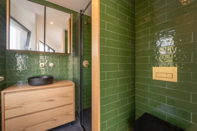 4 bedroom villa with garage located in Miguel Bombarda, Porto, Property for sale in DL22871