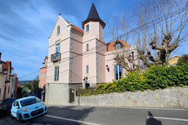 4 bedroom villa for sale in Sintra with garden, parking and mountain views, Property for sale in DL27456