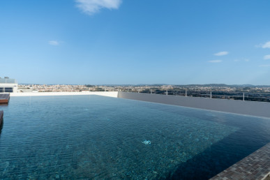 New 4 bedroom flat with park view in Quinta do Cravel, Property for sale in DL28644