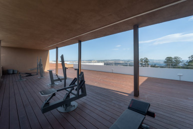 New 4 bedroom flat with park view in Quinta do Cravel, Property for sale in DL28644