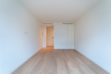 4 bedroom apartment with terrace and garden, in Foz do Douro, Property for sale in DL28871