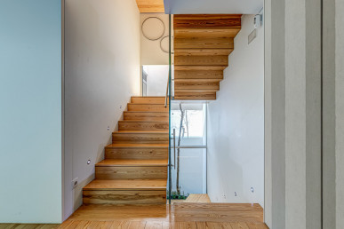 4 bedroom villa with garage in Estoril, Property for sale in DL29411