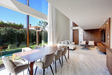 Furnished 4 bedroom villa in a gated community in Cascais - Lisbon, Property for sale in DL30444