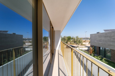 2 bedroom flat with sea view in Canidelo, Property for sale in DL31160