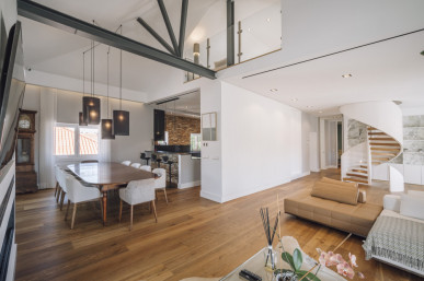 Refurbished 6 bedroom villa in the centre of Cascais, Property for sale in DL31935