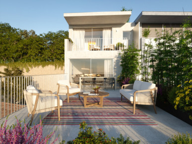 2 bedroom duplex flat, with garden, in Foz do Douro, Porto, Property for sale in DL31965