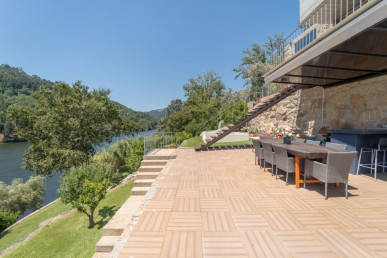 4 bedroom villa with pool and SPA on the bank of the Douro River, Property for sale in DL32758