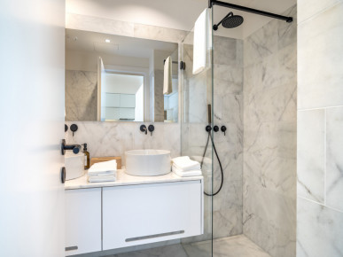 New and furnished 2 bedroom flat, with AL in Foz Douro, Property for sale in DL33217