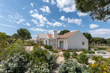 House 1 Bedroom, Resort, Authentic Bicas, Property for sale in DL33199