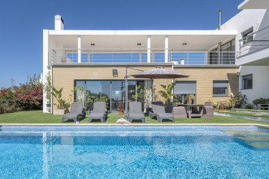 3+1 bedroom villa with pool, garage and terrace, Alcácer do Sal, Property for sale in DL33774