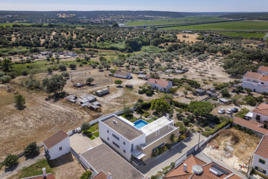 3+1 bedroom villa with pool, garage and terrace, Alcácer do Sal, Property for sale in DL33774