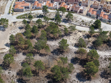 Plot of land inserted in the La Reserve development, Carvalhal, Property for sale in DL33868