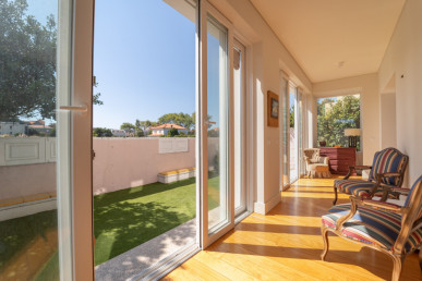 Renovated 5 bedroom villa 2023, with garden of 400 sq m - Nevogilde, Property for sale in DL33883