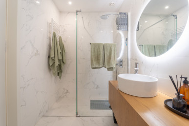 4 bedroom flat with balcony, in Matosinhos Sul, Property for sale in DL34406