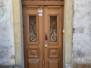 Detached 5 bedroom villa, with approved project, in Estoril, Property for sale in DL34146