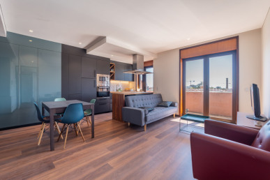 3 bedroom flat, in downtown Porto, Marquês - Constitution, Property for sale in DL34147