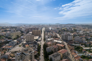 Building with land with PPA approved for 9 apartments, in Gondomar, Property for sale in DL34231