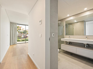 4 bedroom flat in a gated community, with swimming pool in Estoril, Property for sale in DL34467