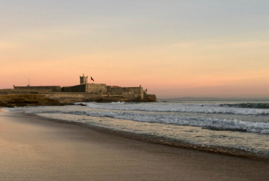 3 bedroom penthouse flat, with pool and terrace, next to Carcavelos beach, Property for sale in DL34800