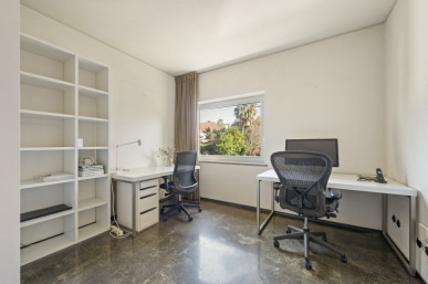 Modernist 6-Bedroom Detached House for Sale in Cascais – Architectural Signature & Unique Atmosphere, Property for sale in DL35355