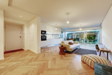 Brand new 2 bedroom flat in the centre of Estoril, Property for sale in DL35357