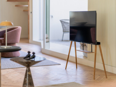 2 bedroom duplex flat, top floor, on Av. dos Aliados, Porto, Property for sale in DL35577