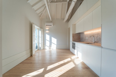 Álvares Cabral 127, Property for sale in DL28949