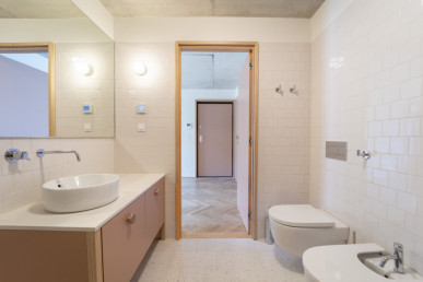 Padre Cruz 64, Property for sale in DL32566