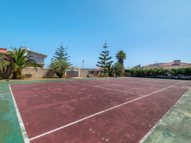 Plot near the Óbidos Lagoon - just 500 metres from the beach, Property for sale in Óbidos, Leiria, BL1262