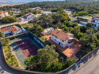 Plot near the Óbidos Lagoon - just 500 metres from the beach, Property for sale in Óbidos, Leiria, BL1262