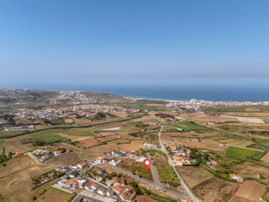 Building plots with sea views near Praia da Areia Branca, Property for sale in BL1279