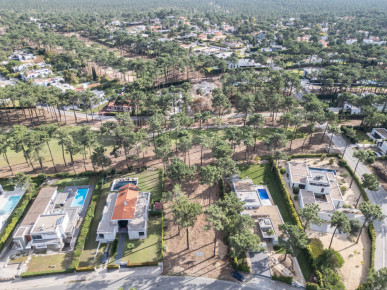 Land with 1,400m2, with Golf view, in Herdade da Aroeira, Property for sale in DL35115