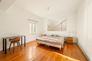 3 bedroom duplex flat, with 2 parking spaces, Monte Estoril, Property for sale in DL35793