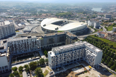 Studio with balcony on Av. Serpa Pinto, in Matosinhos, Property for sale in DL35804