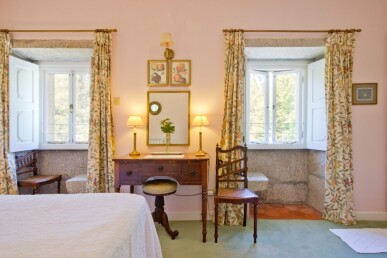 5 bedroom Property in Barcelos, Property for sale in JL-51642