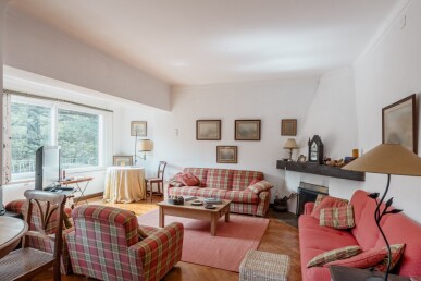 8 bedroom Property in Sintra, Property for sale in JL-75233